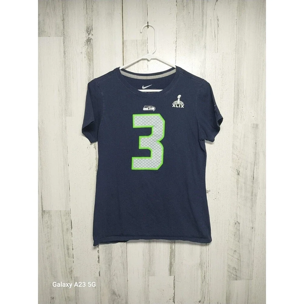 THE NIKE TEE NFL SEATTLE SEAHAWKS WILSON #3 T-SHIRT L Women's Super Bowl XLIX